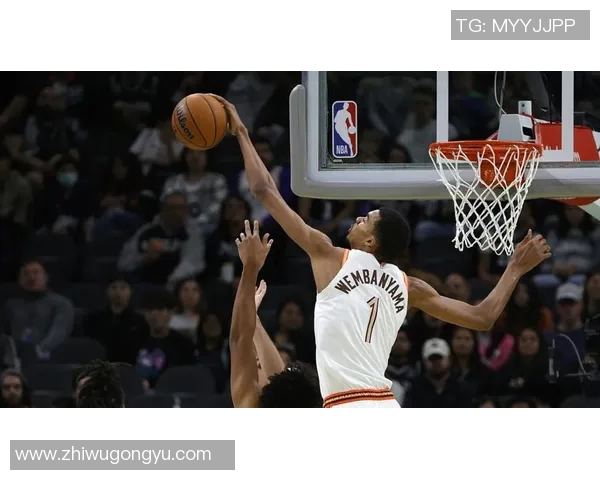 马刺与森林狼激战正酣CCTV全程直播精彩瞬间回顾